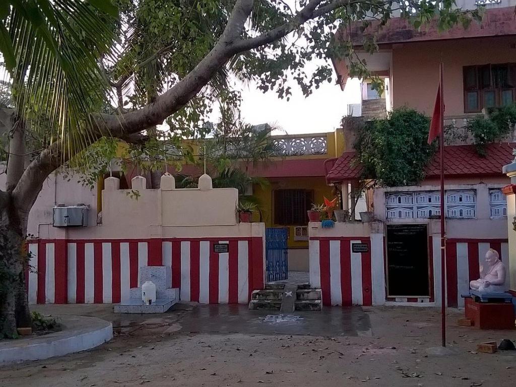Shakti Family Guest House Mahabalipuram Exteriör bild