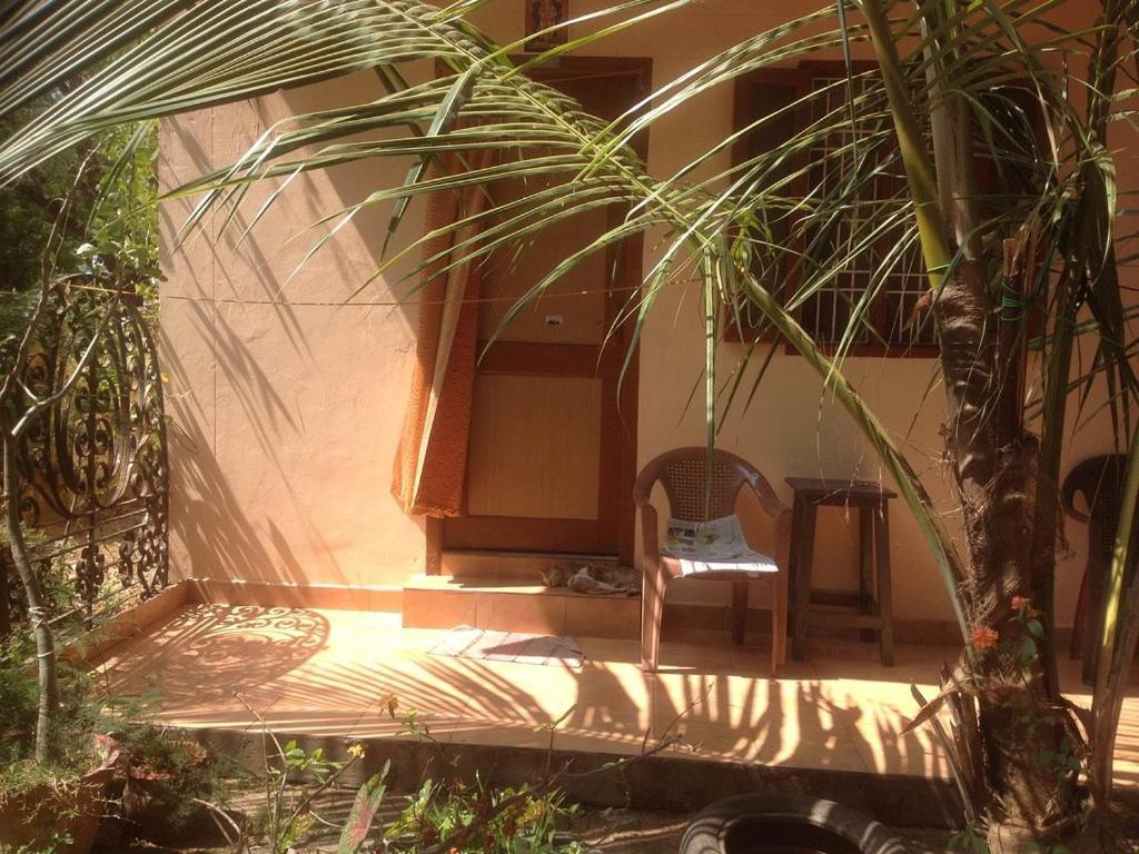 Shakti Family Guest House Mahabalipuram Exteriör bild